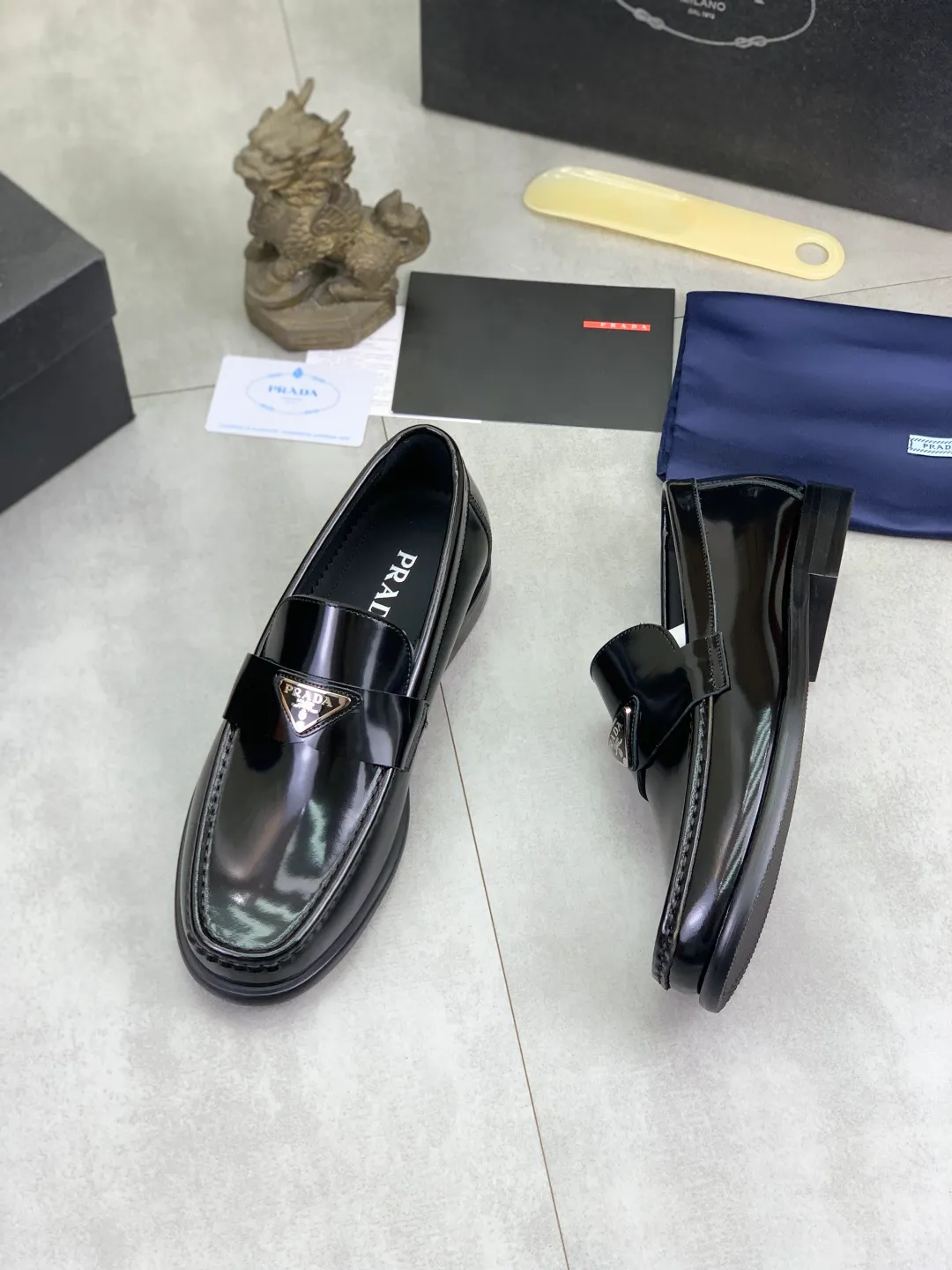 Men's men's shoes P560 new style 💰 💎💎💎 water-dyed cow lining original order quality PRADA —🆘.Prada original order purchasing, high-end business leather shoes, fabric: imported from Italy calfskin ➕ water-dyed cow lining / cowhide lining ➕ special original outsole, fine workmanship, real thing ^_^ Photographed 🎬size: 38-45